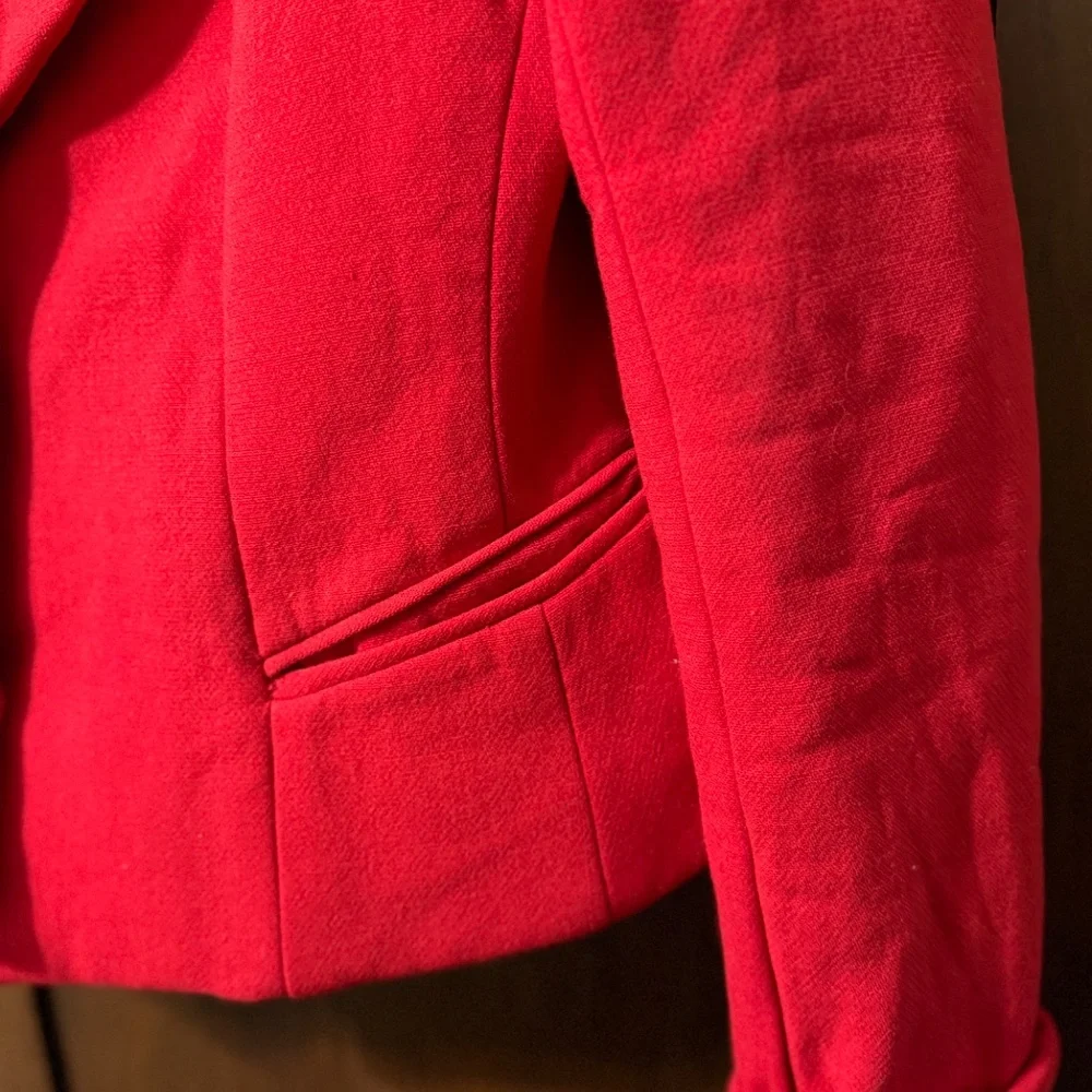 DKNY 100% Wool Blazer | Size 10 | Tailored Fitted Jacket | Classic Career Piece - Picture 3 of 8